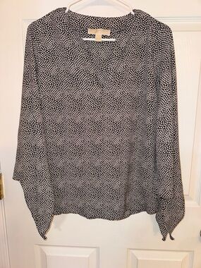 Michael Kors Black and White Patterned V-Neck Blouse